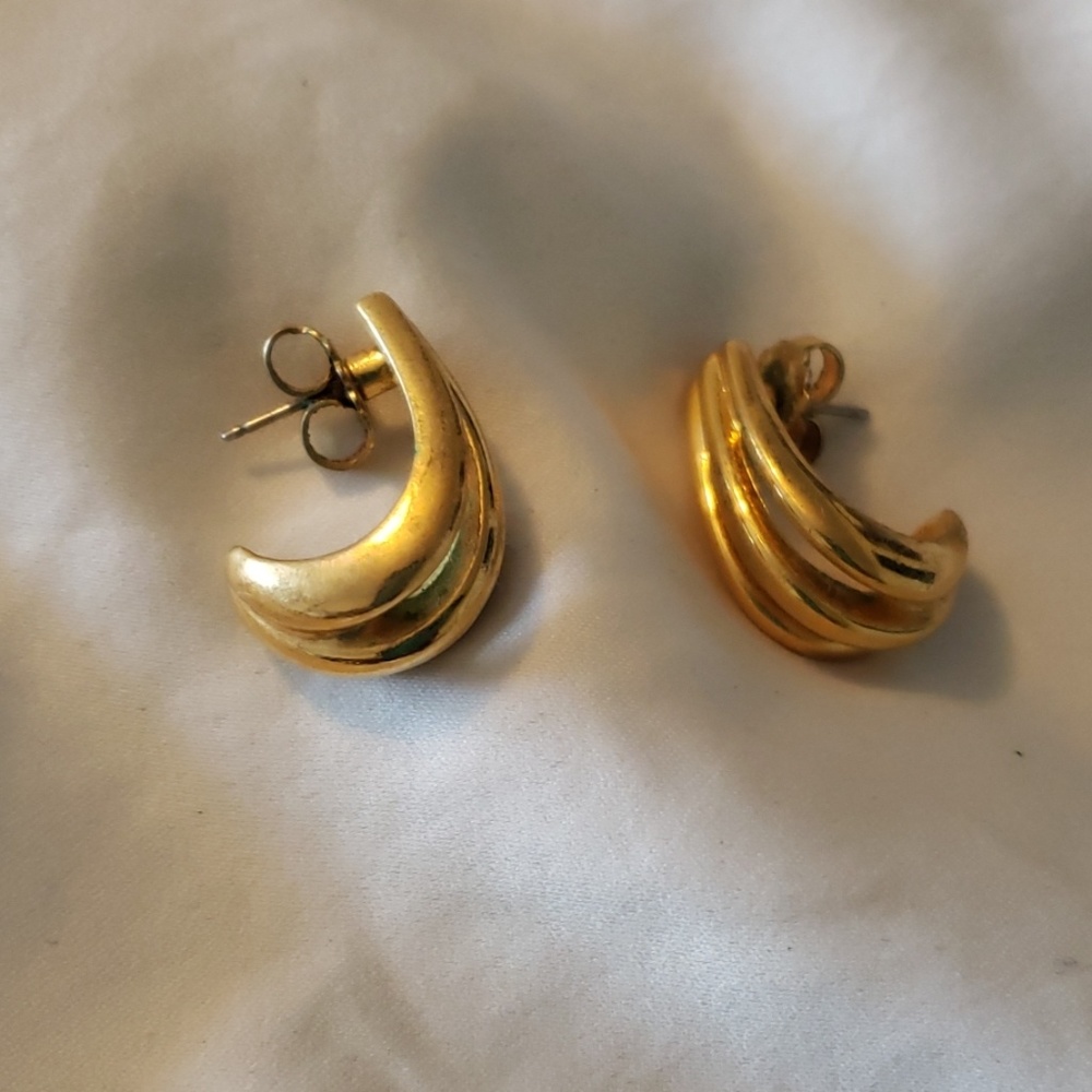 AVON JEWELRY